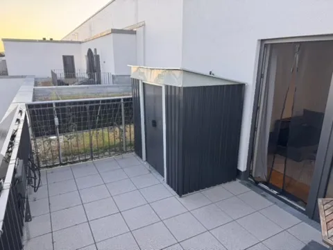 Penthouse-Wohnen in Friedenau: 2-Zimmer-Traum mit Balkon — photo 1